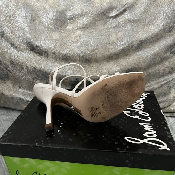 Sandals - Picture 3 of 4